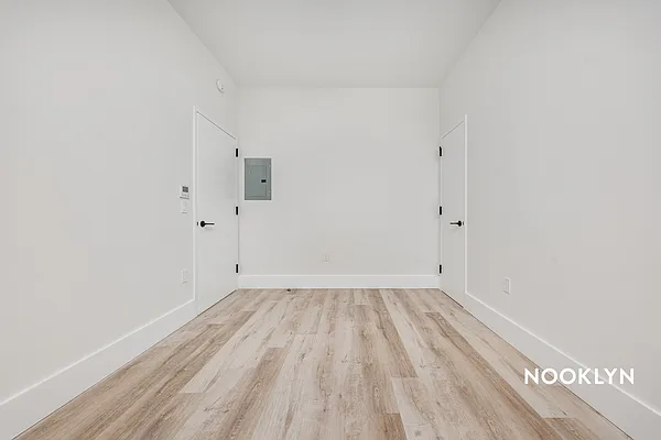 Rented by Nooklyn NYC LLC | media 60