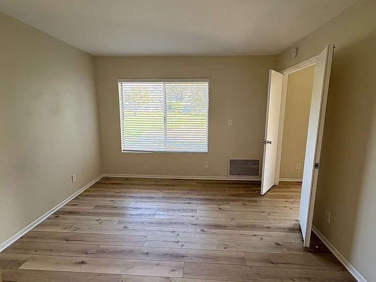 1878 Fairway Circle Dr — Photo 7