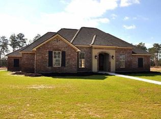 1901 Augusta St, Westlake, LA 70669