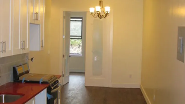 Rented by Nooklyn NYC LLC | media 9
