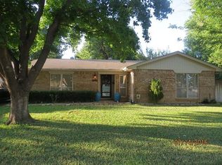 2011 11th Ave NW, Ardmore, OK 73401