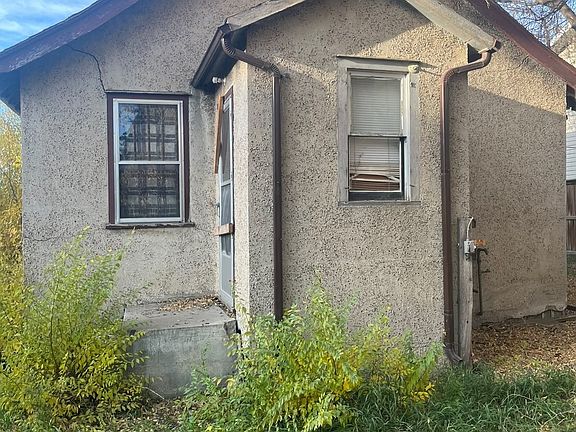 5th image of 902 Gray Avenue