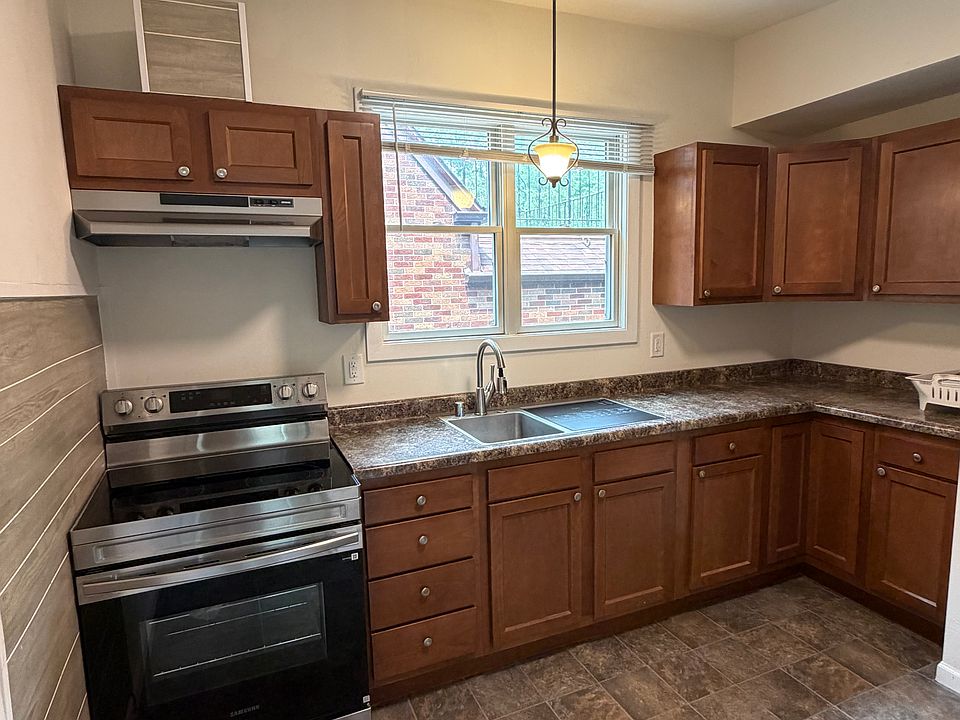 1st image of 536 N Durkee St #2