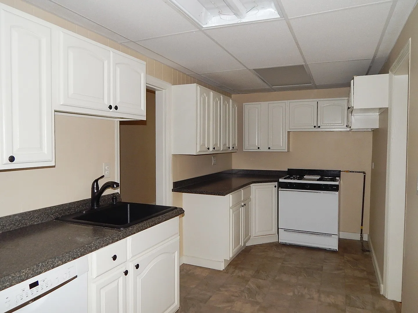 173 Broadway — Photo 2