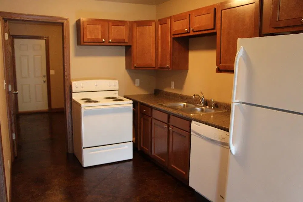 1 bed, 416 sqft, $815 — Photo 2