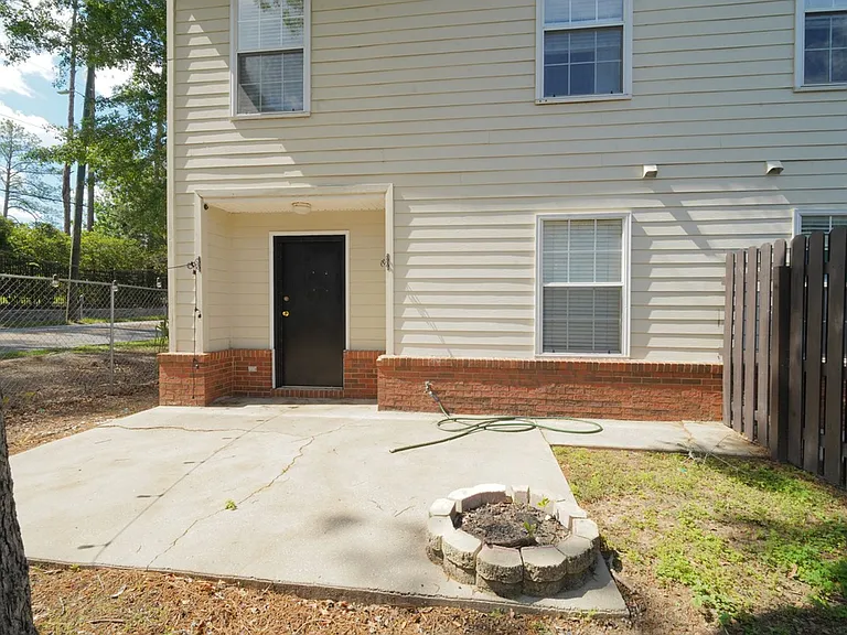 847 W Georgia St — Photo 35