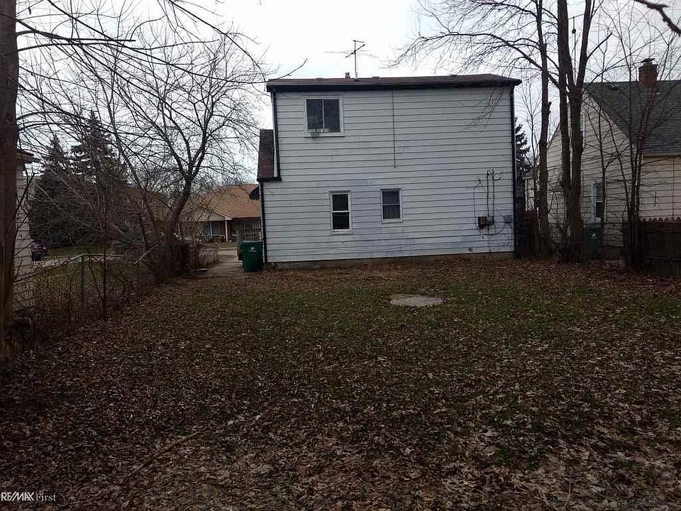 2nd image of 22455 Donald Ave