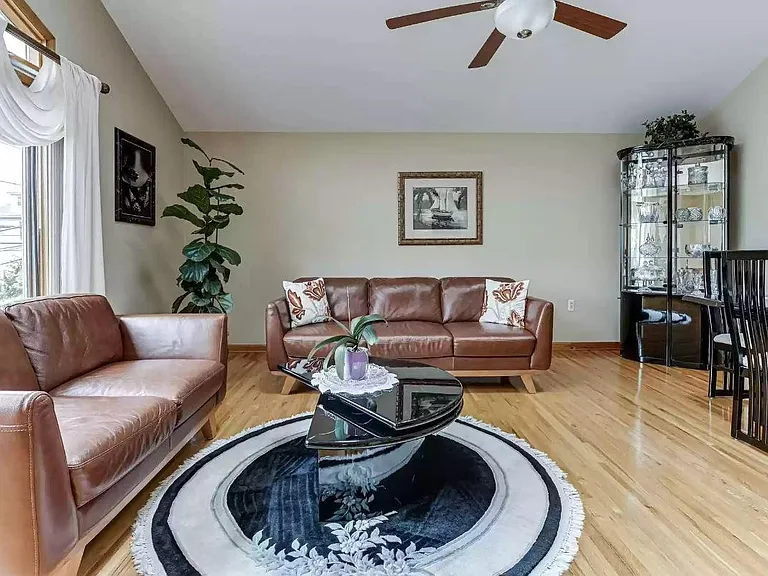 229 Knopf St — Photo 20