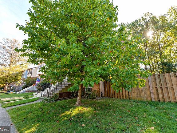 3rd image of 5371 Harbor Court Dr