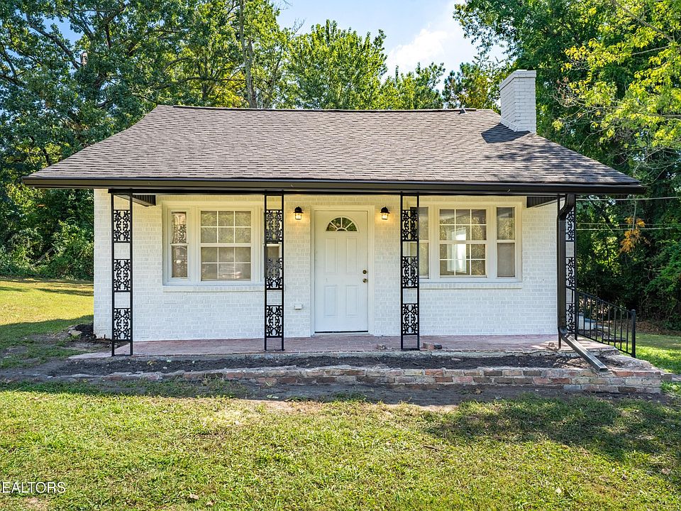1st image of 3416 Riverview Dr