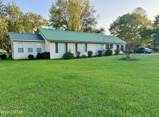 1821 Lawton Rd, Selmer, TN 38375