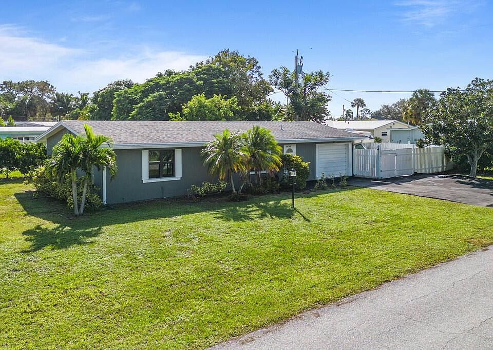 3197 NE Lake Ave, Jensen Beach, FL 34957 Zillow