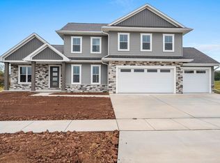 3763 Lyla May Ct, De Pere, WI 54115