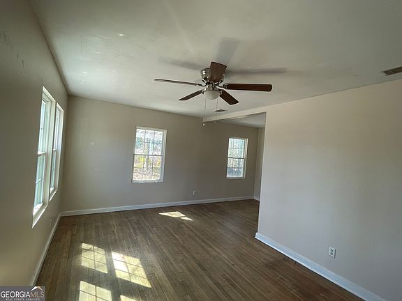 2nd image of 712 Georgia Ave