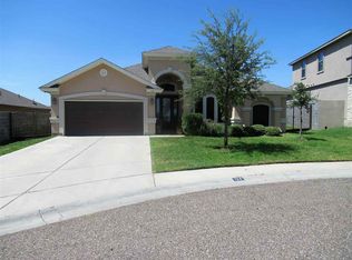 124 Michoacan Loop, Laredo, TX 78045