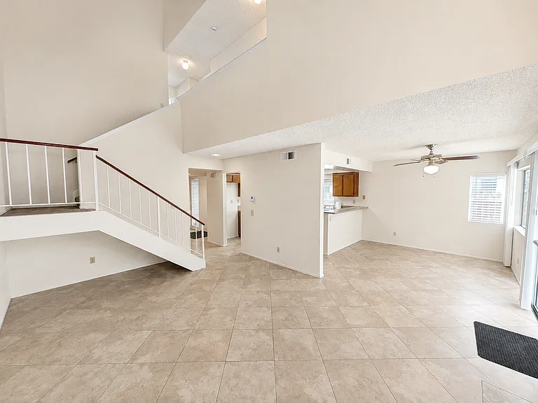 3727 Mesa Oak Ln — Photo 14