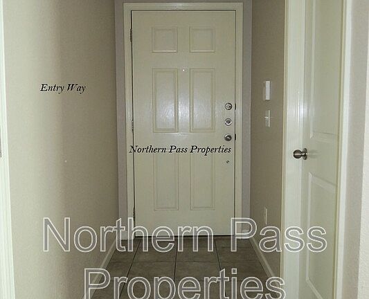 2nd image of 3233 Bell Point Dr