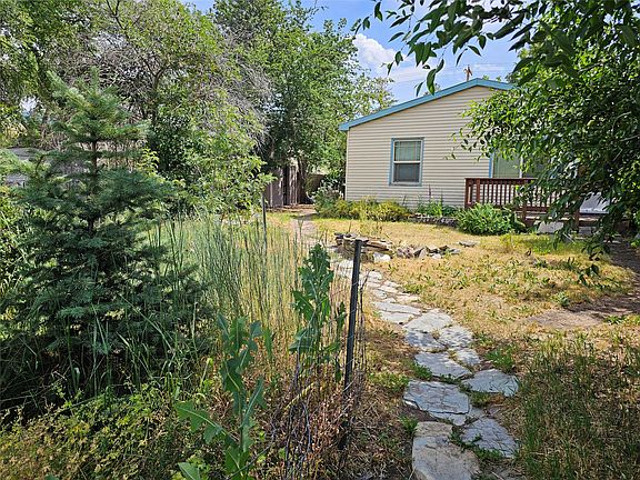 4th image of 709 Cooley St