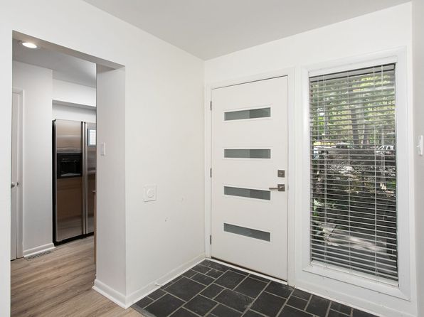 Campus area rental source photo 3