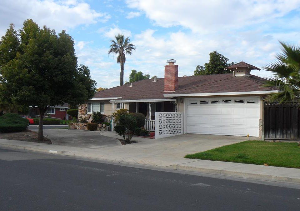 1st image of 2257 Bray Ave