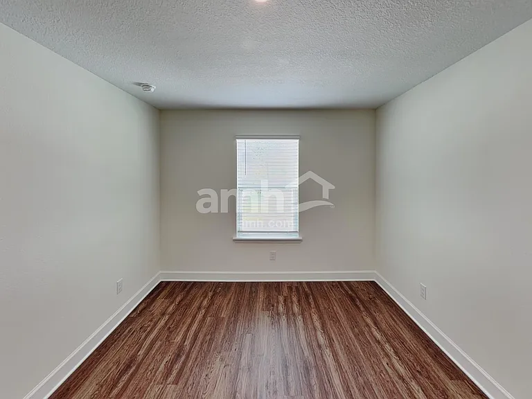 8526 Belfort Landing Dr — Photo 22