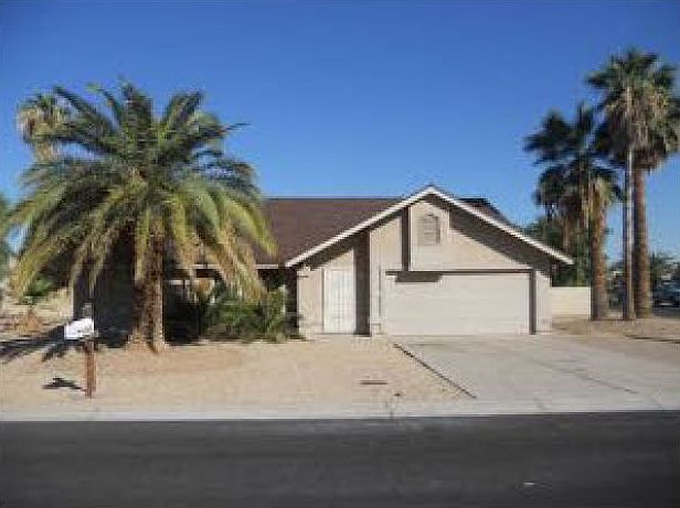 1st image of 4921 N 101st Ave