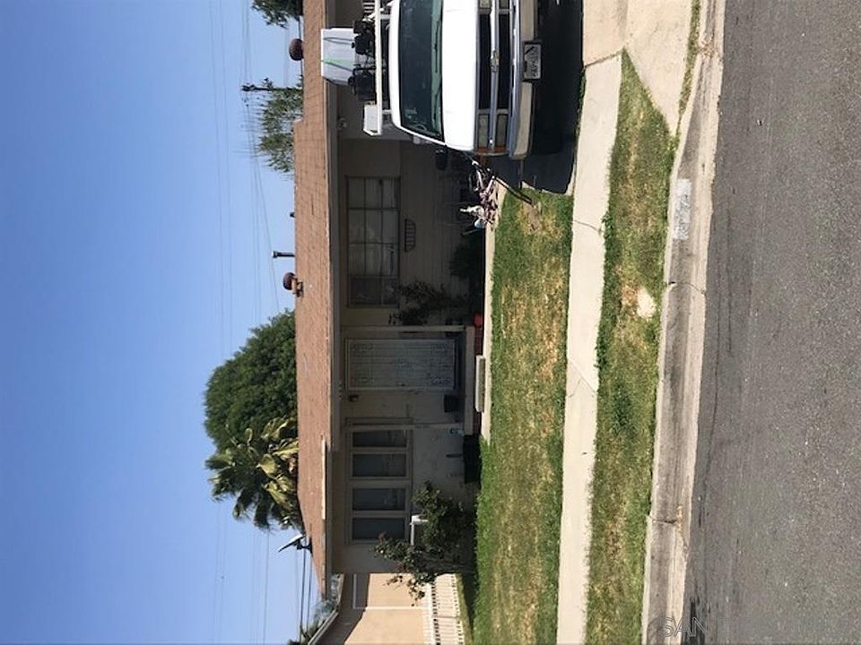 2nd image of 717 Hillsview Rd