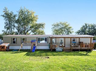 37 Countryside Est, Sandwich, IL 60548
