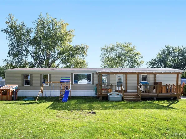 37 Countryside Est, Sandwich, IL 60548
