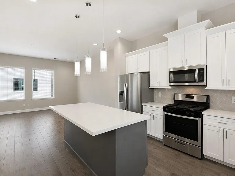 8315 Brecha Ln — Photo 19