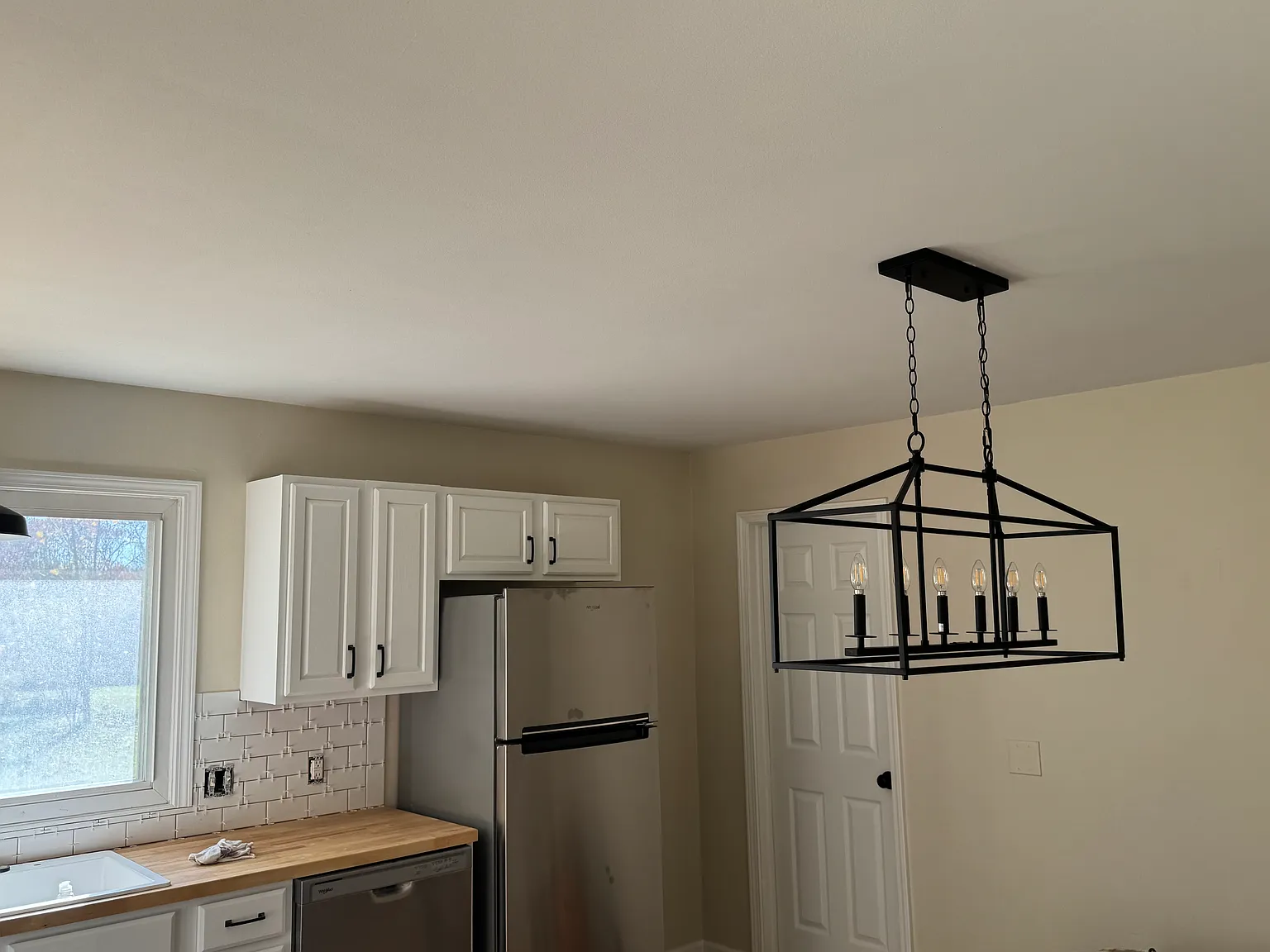 3 bed, 1160 sqft, $2,000 — Photo 4