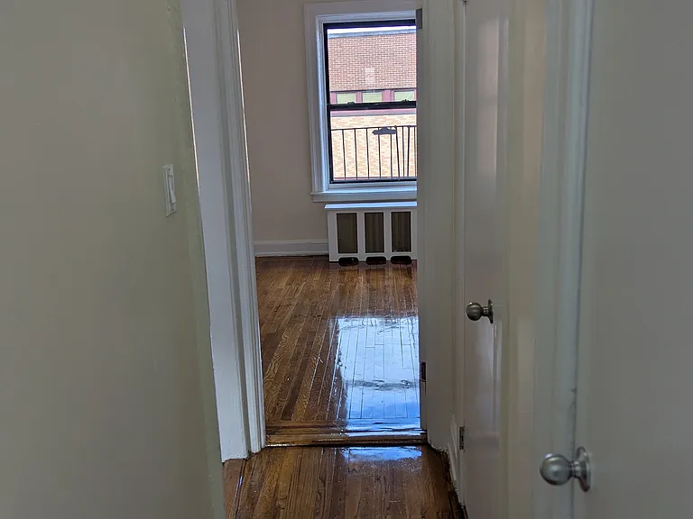 32-15 93rd St #D19 — Photo 8