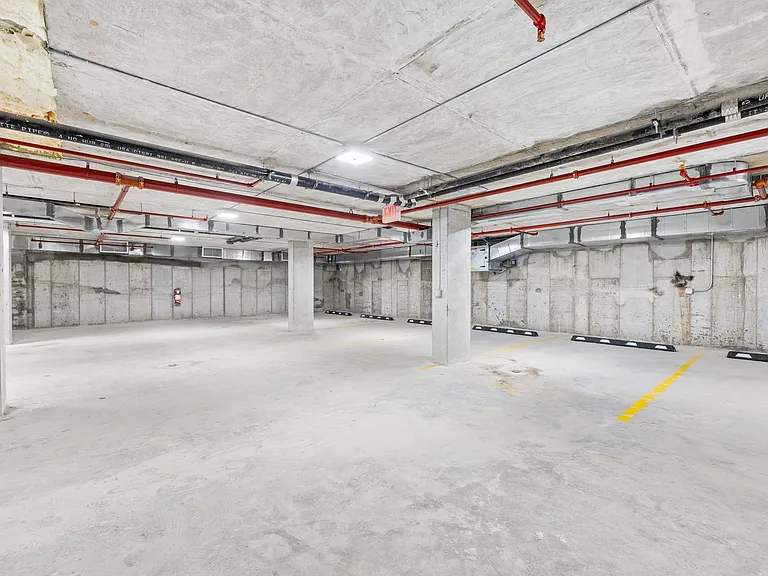 952 Bergen St #2B — Photo 8