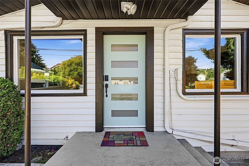 5th image of 12215 44th Avenue S