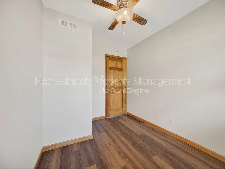 10527 Prestwick Dr — Photo 12