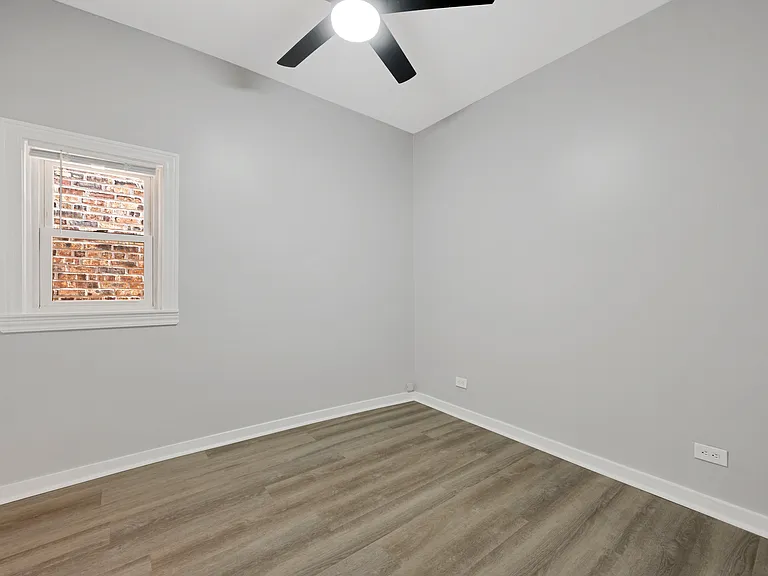 2219 W 18th Pl #2R — Photo 8