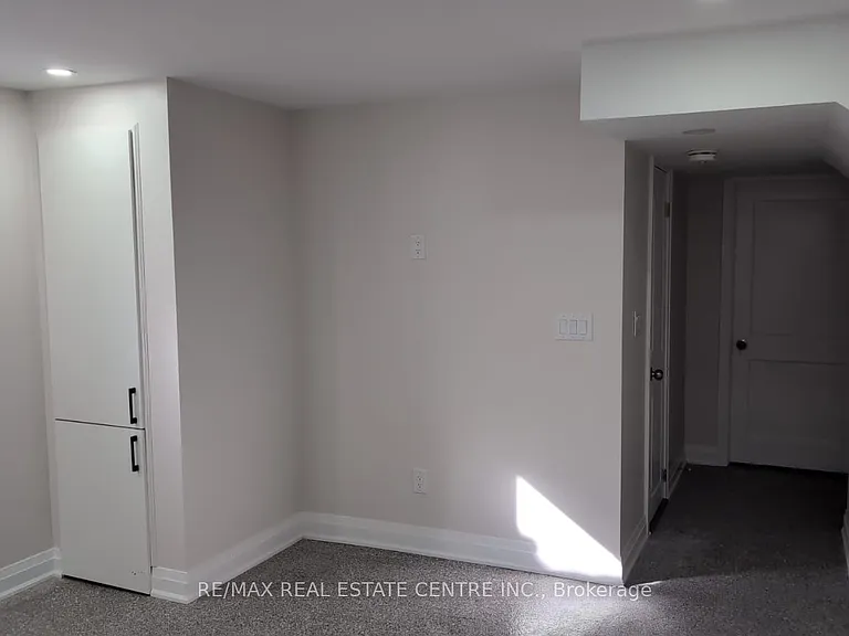 866 McNair Cir #BASEMENT — Photo 6