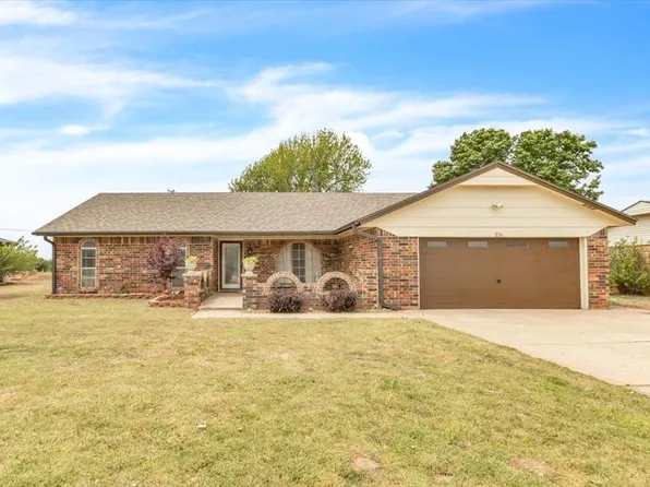 224 N Max St, Hinton, OK 73047