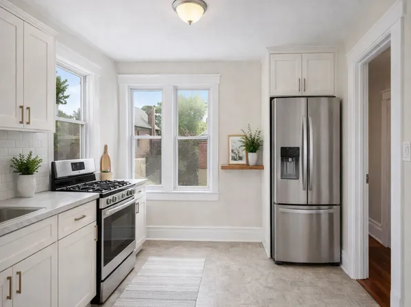 1639 Hone Avenue image 1 of 15
