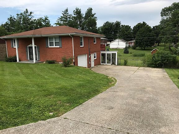 4th image of 191 Ivy Ln