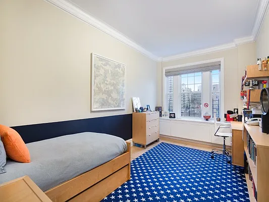 Sold by Sotheby's International Realty | media 8