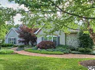 19 Westwind Dr, Lemoyne, PA