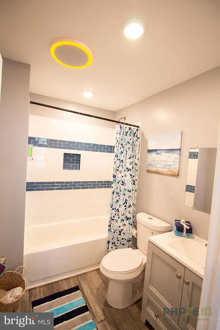 2734 Ashland Ave — Photo 3