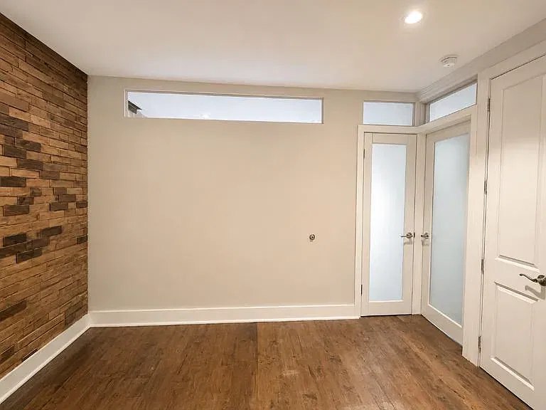 40 Avenue B — Photo 3