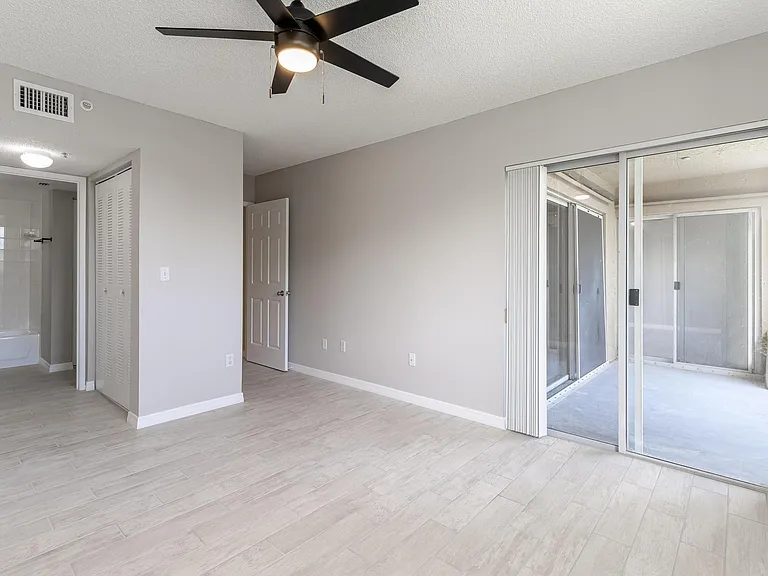 2600 S University Dr #208 — Photo 9