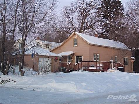 2802 6Th St winter garage side