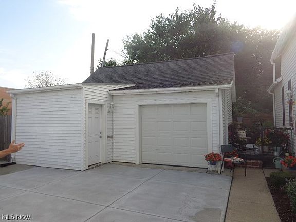 5th image of 3127 Fulton Rd