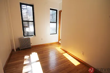 Rented by Wave Real Estate Group