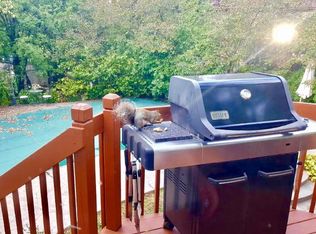 3914 Medford Cir, Northbrook, IL 60062