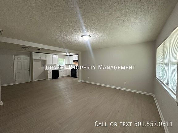 3rd image of 202 Rita Dr